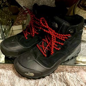 The North Face size US 8 Hicking Boots.